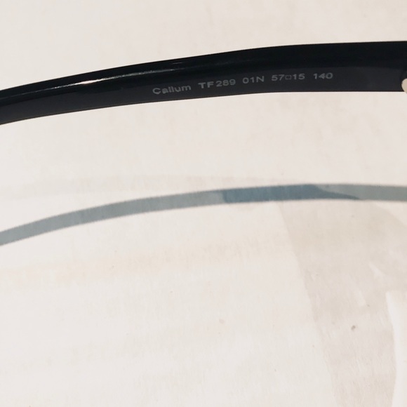 AUTHENTIC - Tom Ford Sunglasses - Picture 4 of 5